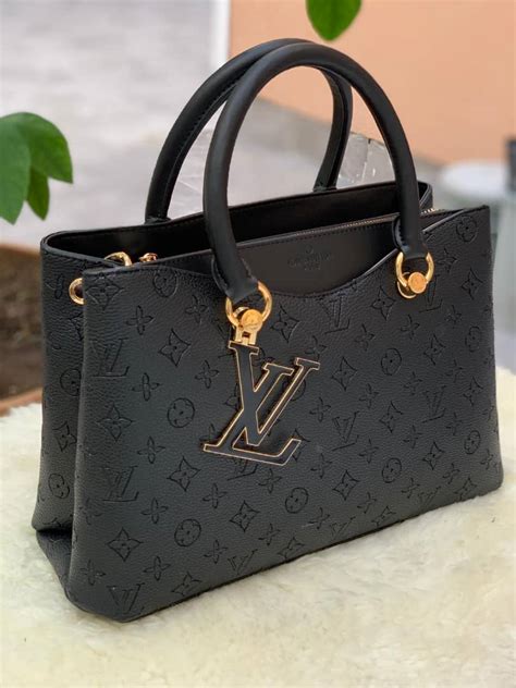 sac louis vuitton femme site officiel|sacs louis vuitton d'occasion.